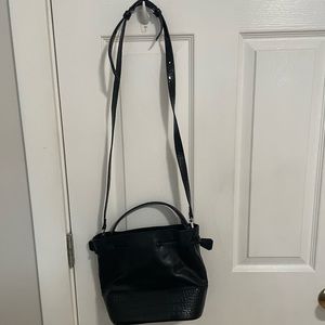 Black Bucket Bag